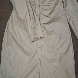 Elegant Cream Button-Up Women's Top